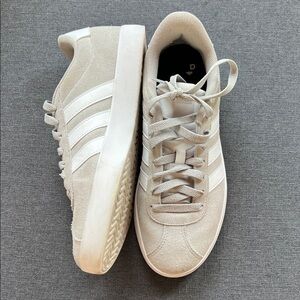 Adidas light gray sneakers